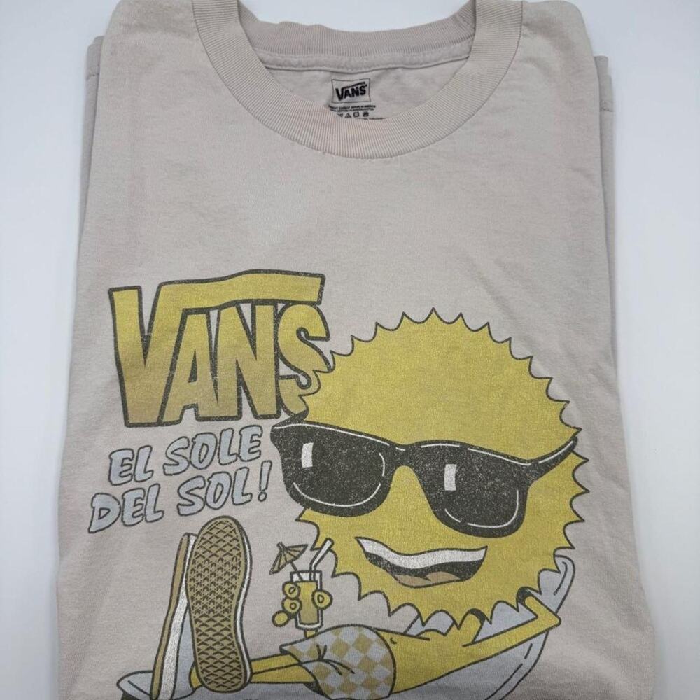 Vans el sole del sol t shirt size 2XL Small dirt spot on bottom front (pictured)